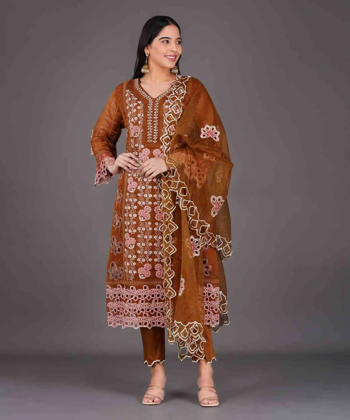 brown-floral-embroidered-kurta-set-detail